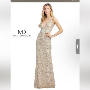 Mac Duggal style 4930 SEQUINED SLEEVELESS V NECK COLUMN GOWN.  size 6
